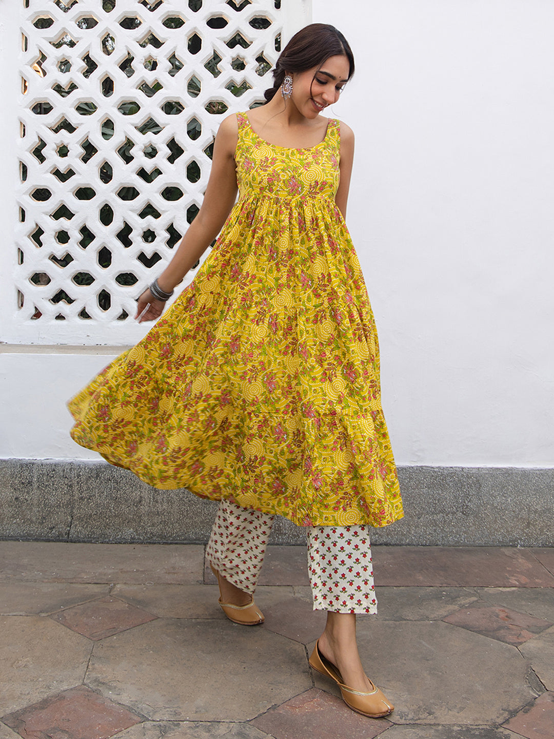 Janasya Bright Cotton Floral Gathered Kurta Set