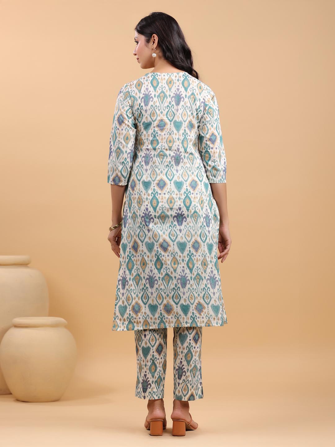 Janasya Light Cotton Ikkat Straight Kurta Set