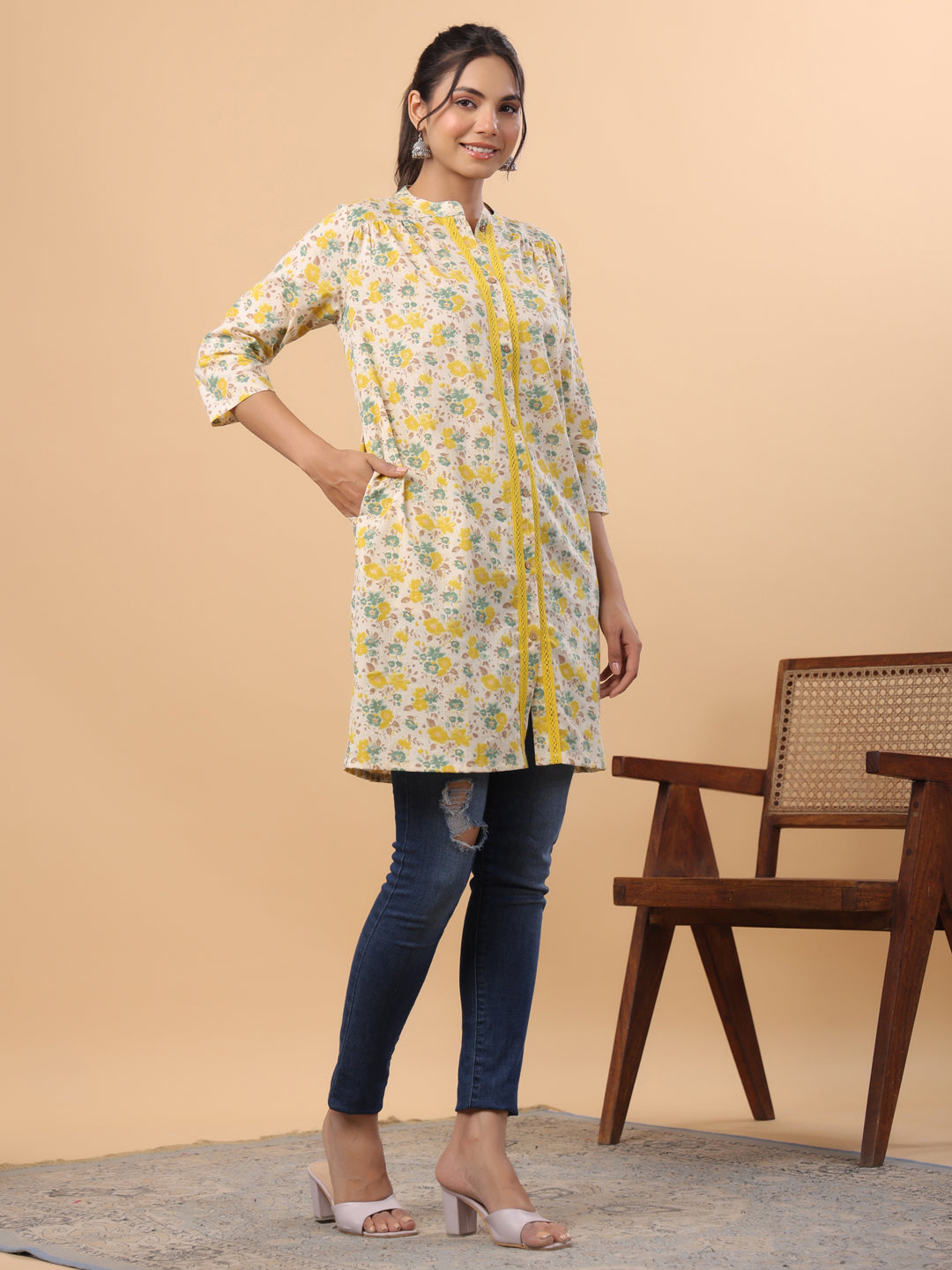 Janasya Beige Cambric Floral Tunic
