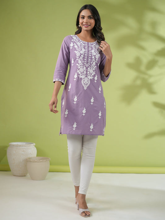 Janasya Straight Cambric Lavender Embroidered Round Neck Tunic