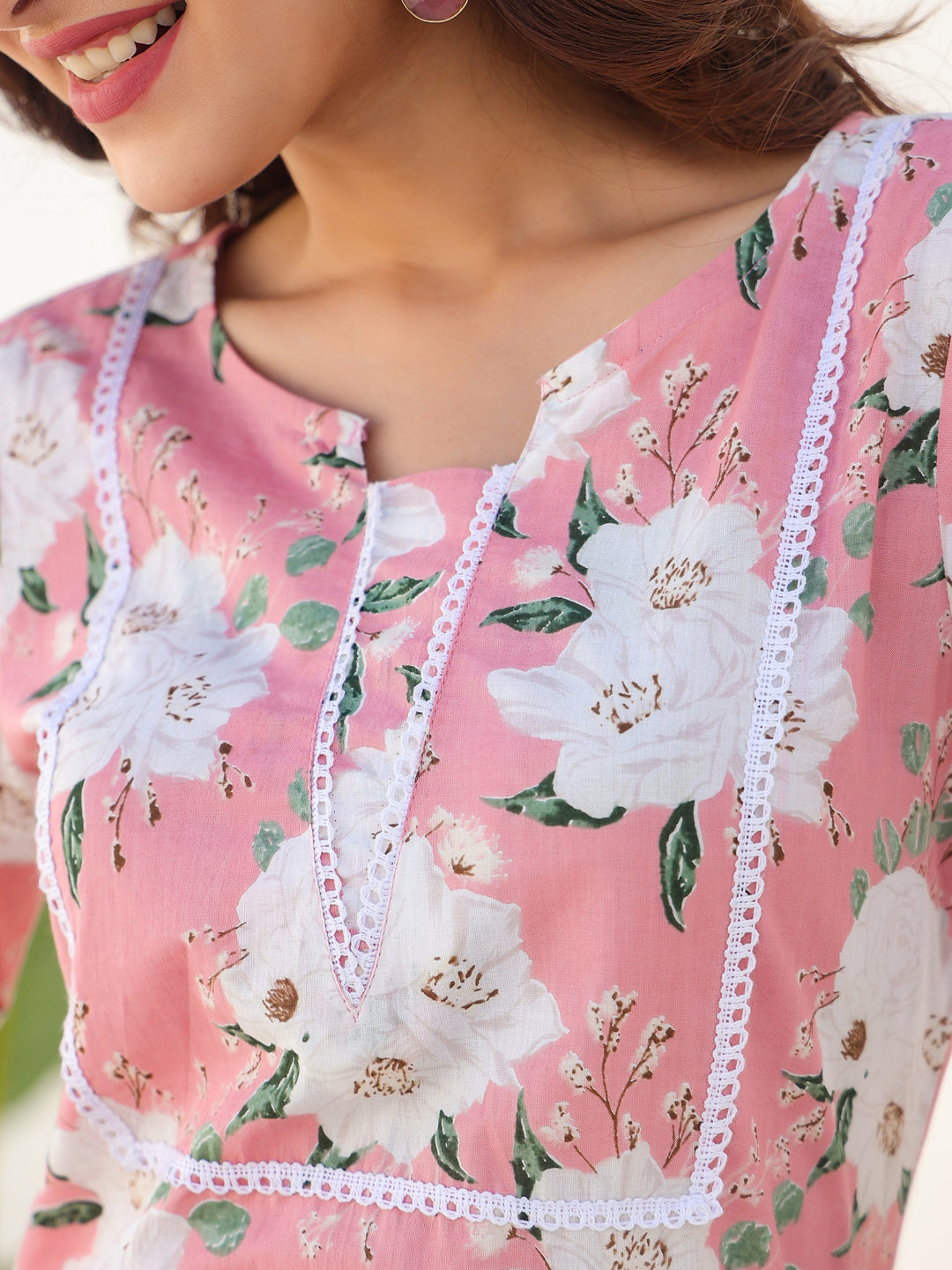 Janasya Light Cotton Floral Straight Kurta Set
