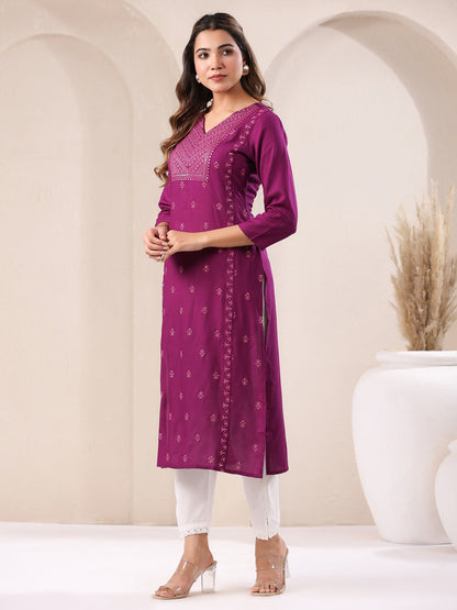 Janasya Dark Rayon Embroidered Straight Kurta
