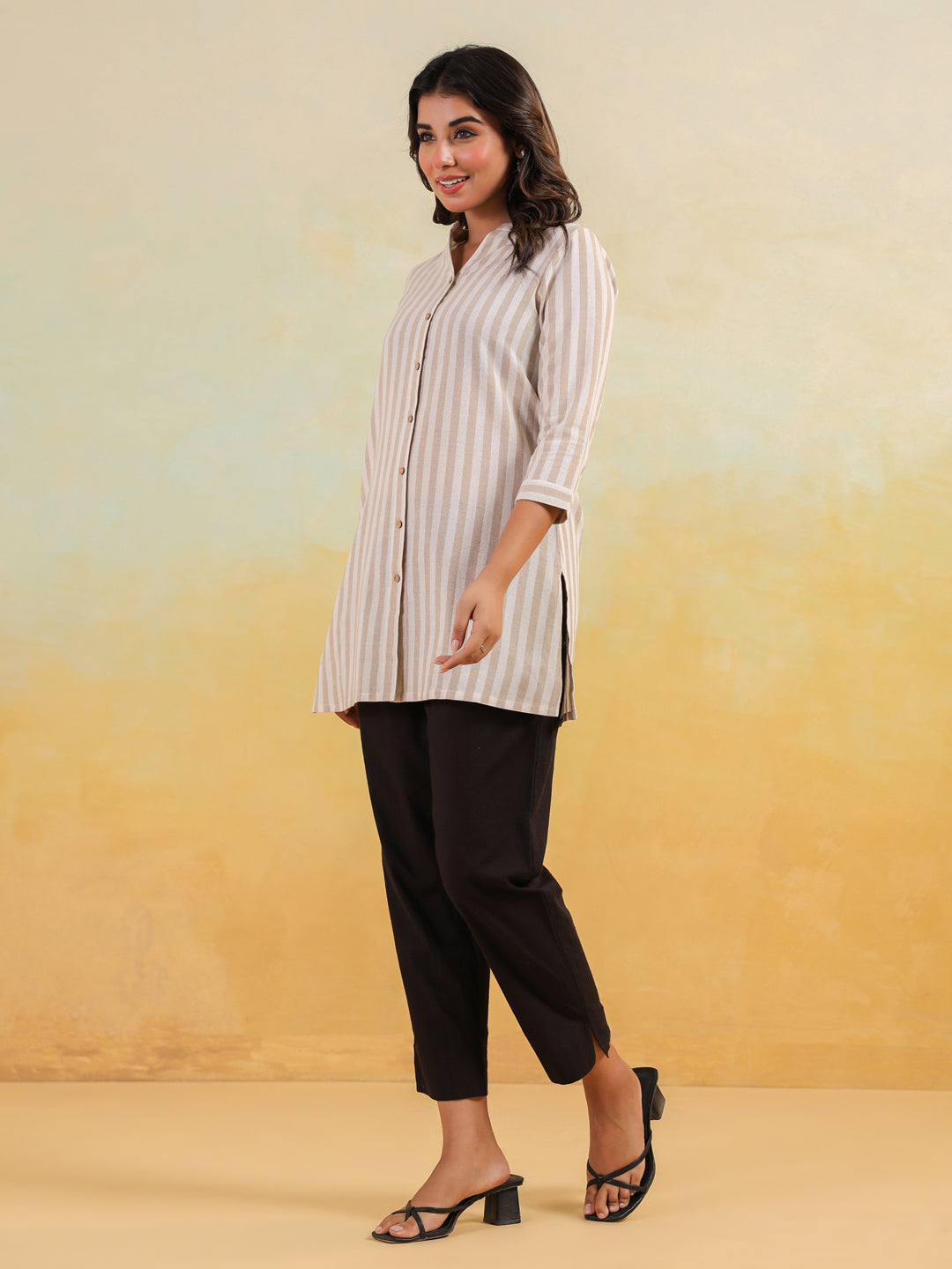 Janasya Light Cotton Striped Straight Kurta