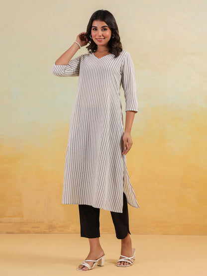 Janasya Light Cotton Striped Straight Kurta