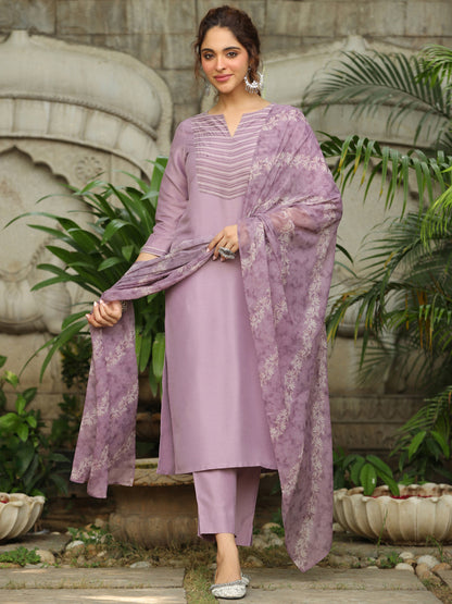 Janasya Light Silk Blend Yoke Embroidery Straight Kurta Set