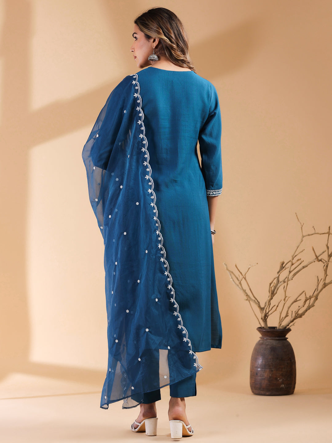 Janasya Dark Silk Blend Embroidered Straight Kurta Set