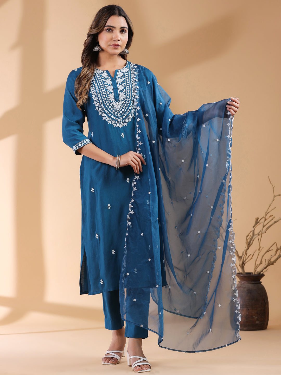 Janasya Dark Silk Blend Embroidered Straight Kurta Set