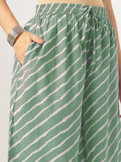 Janasya Light Cotton Yoke Embroidery Straight Kurta Set