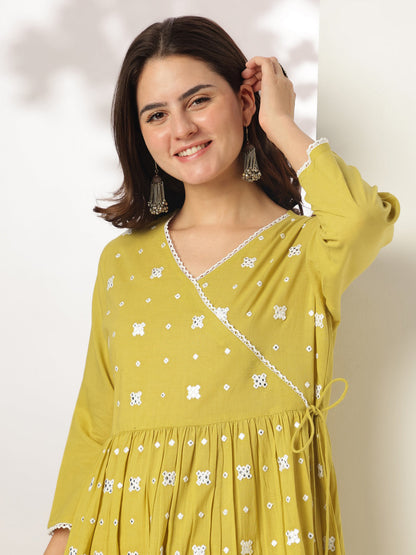 Janasya Bright Cotton Embroidered Angrakha Kurta Set