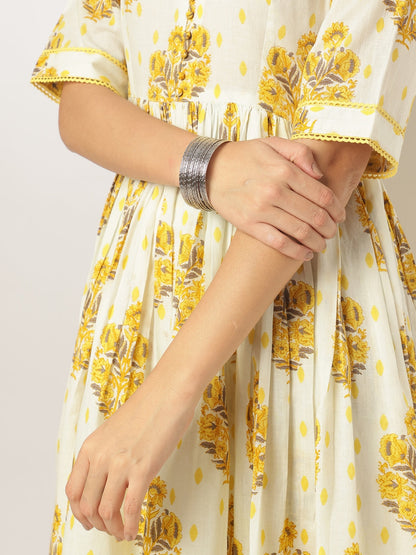 Janasya Light Cotton Floral A-Line Kurta Set