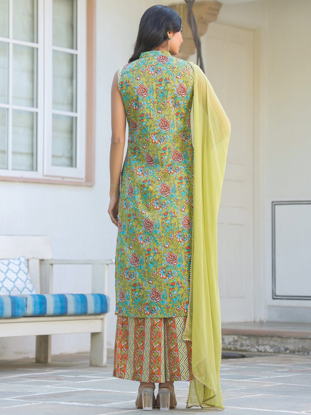 Janasya Bright Cotton Floral Straight Kurta Set