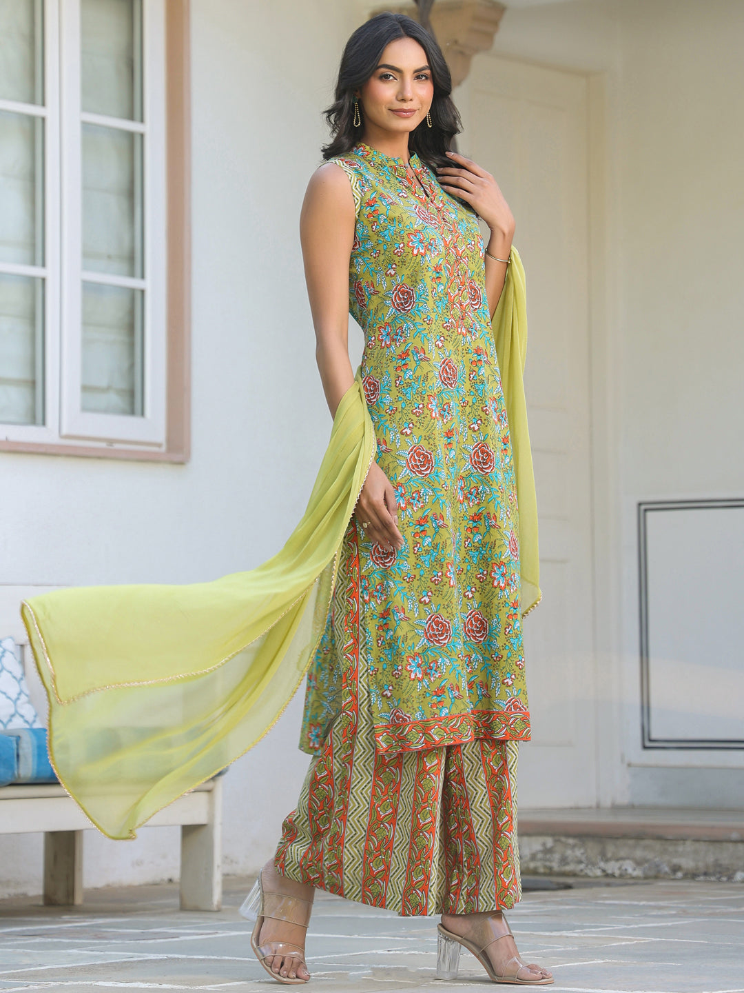 Janasya Bright Cotton Floral Straight Kurta Set