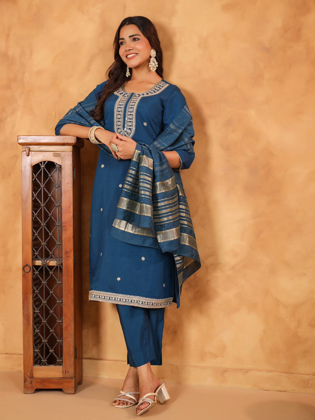 Janasya Dark Chanderi Embroidered Straight Kurta Set