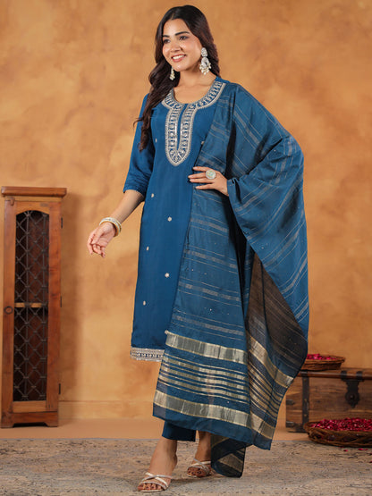Janasya Dark Chanderi Embroidered Straight Kurta Set