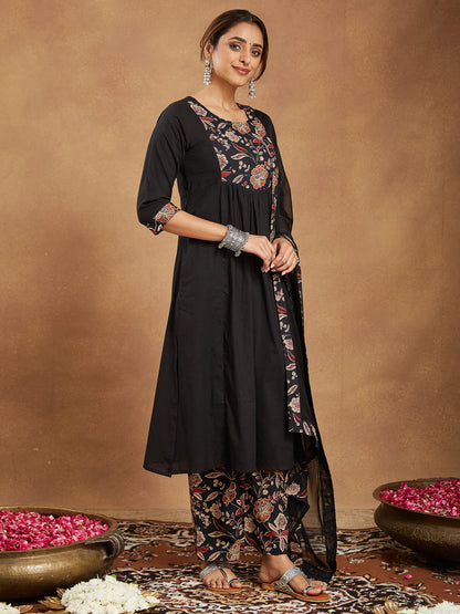 Janasya Dark Cotton Floral A-Line Kurta Set