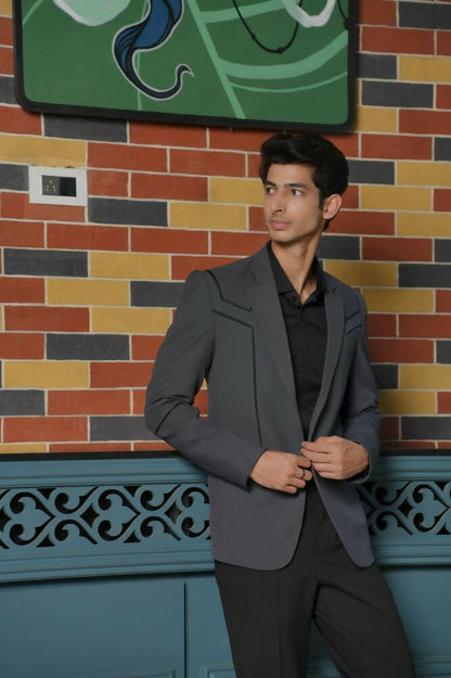 Skarve – Modern Grey & Black Smart Casual Set by Hilo Design