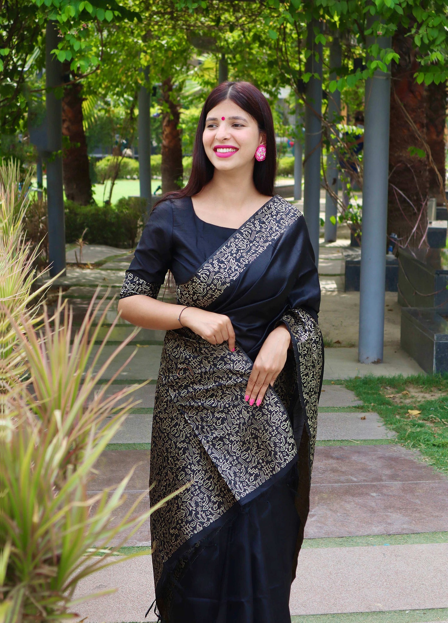 Jyoti Fashion Women's Black Handloom Raw Silk Printed Border Traditional Saree with Blouse