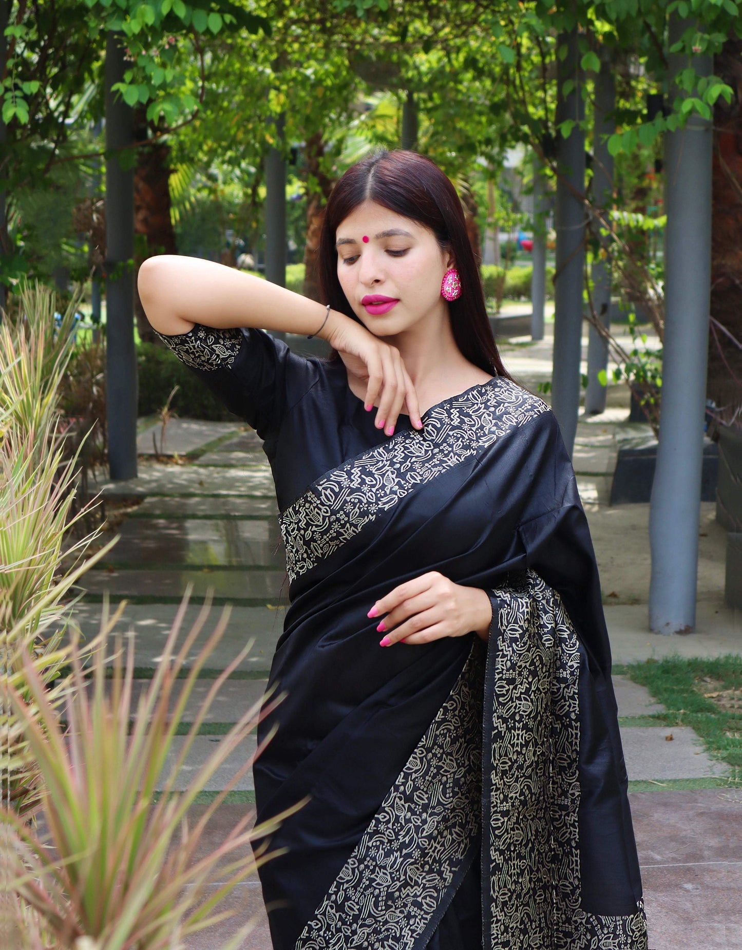Jyoti Fashion Women's Black Handloom Raw Silk Printed Border Traditional Saree with Blouse