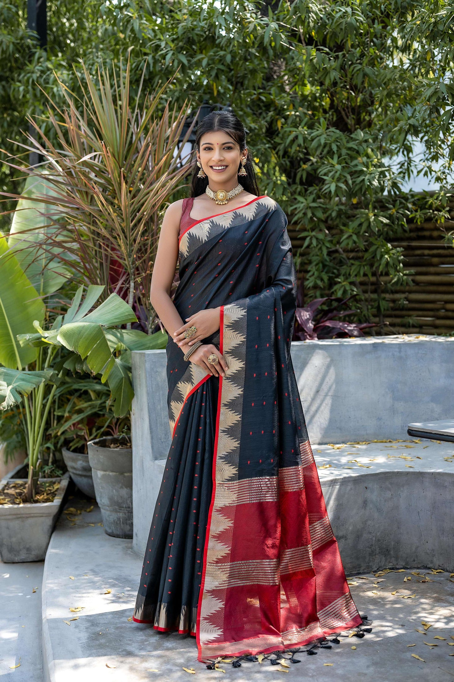 Jyoti Fashion Women's Black Tussar Silk Temple Border with Zari Lining Traditional Saree with Blouse