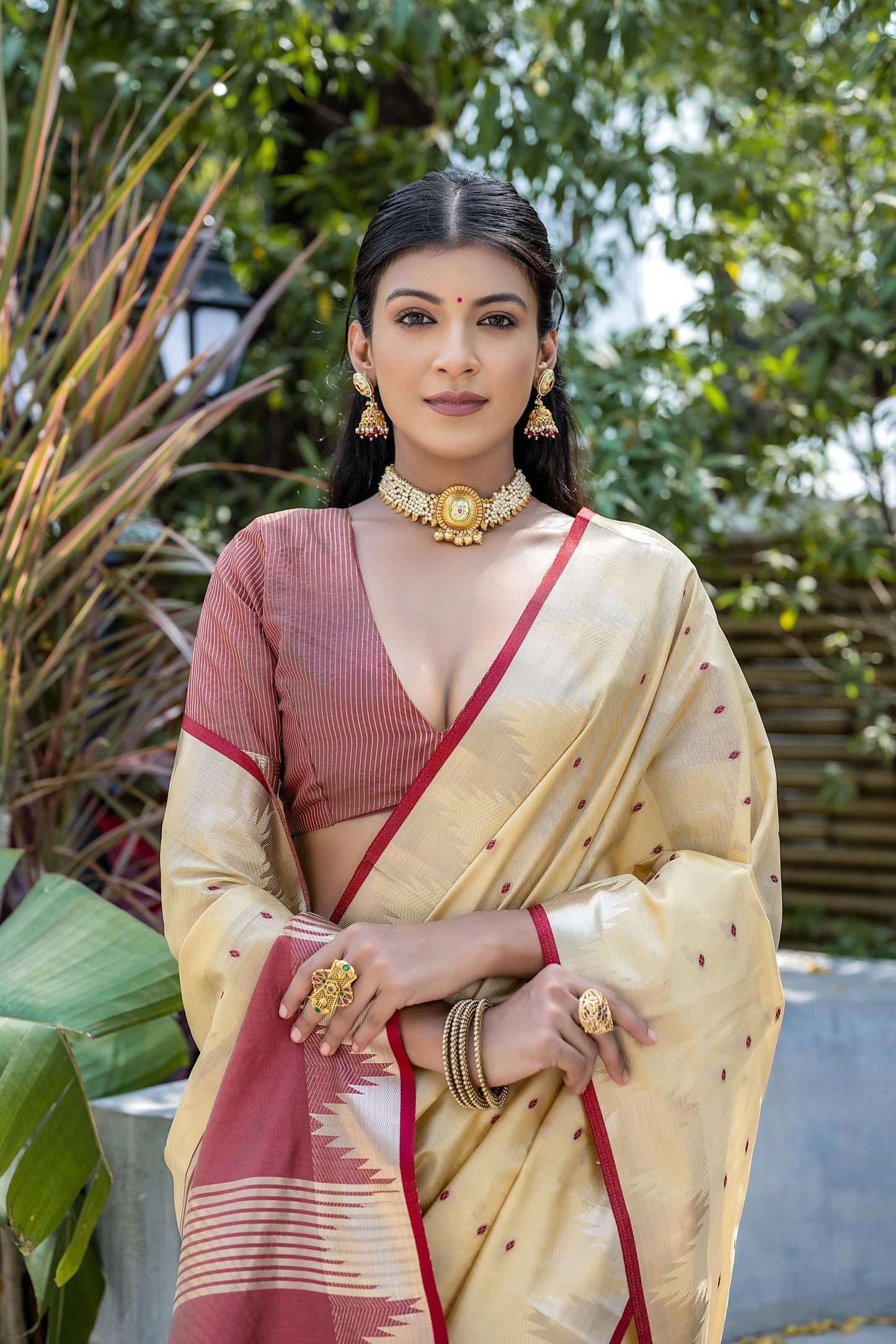 Jyoti Fashion Women's Cream Tussar Silk Temple Border with Zari Lining Traditional Saree with Blouse