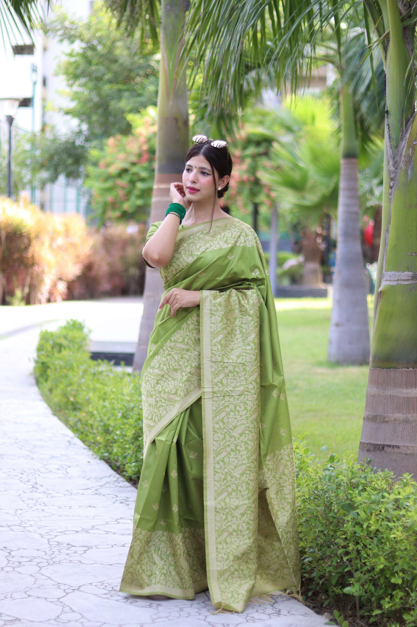 Jyoti Fashion Women's Mehendi Handloom Raw Silk Weaving Pallu Traditional Saree with Blouse