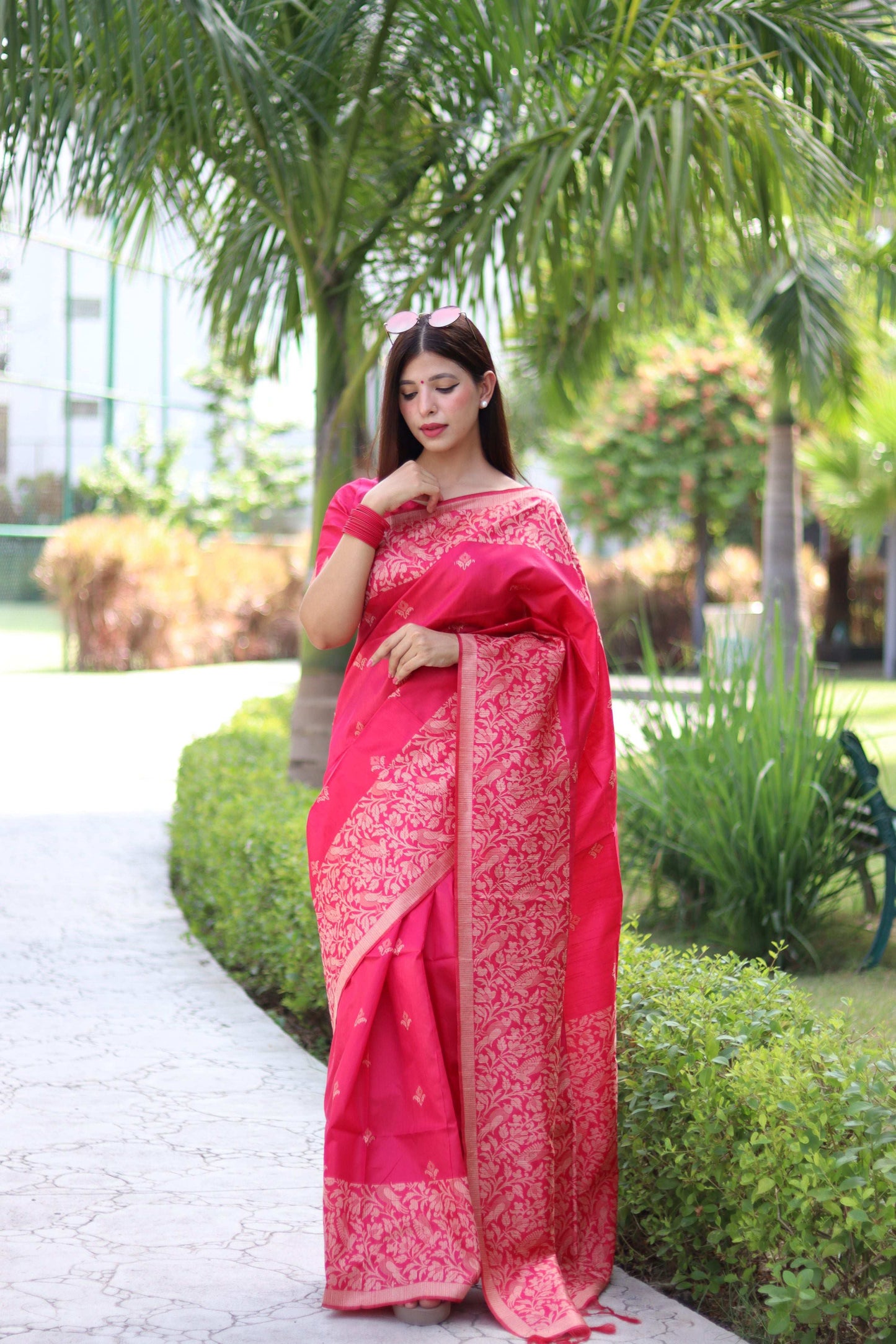 Jyoti Fashion Women's Rani Pink Handloom Raw Silk Weaving Pallu Traditional Saree with Blouse