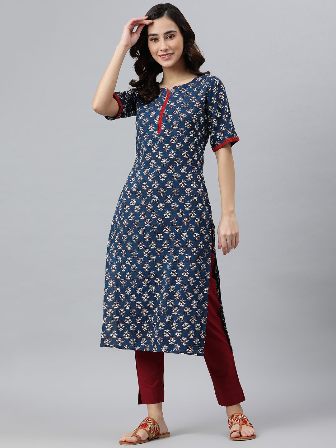 Janasya Women's Blue Rayon Floral Printed Casual Straight kurta