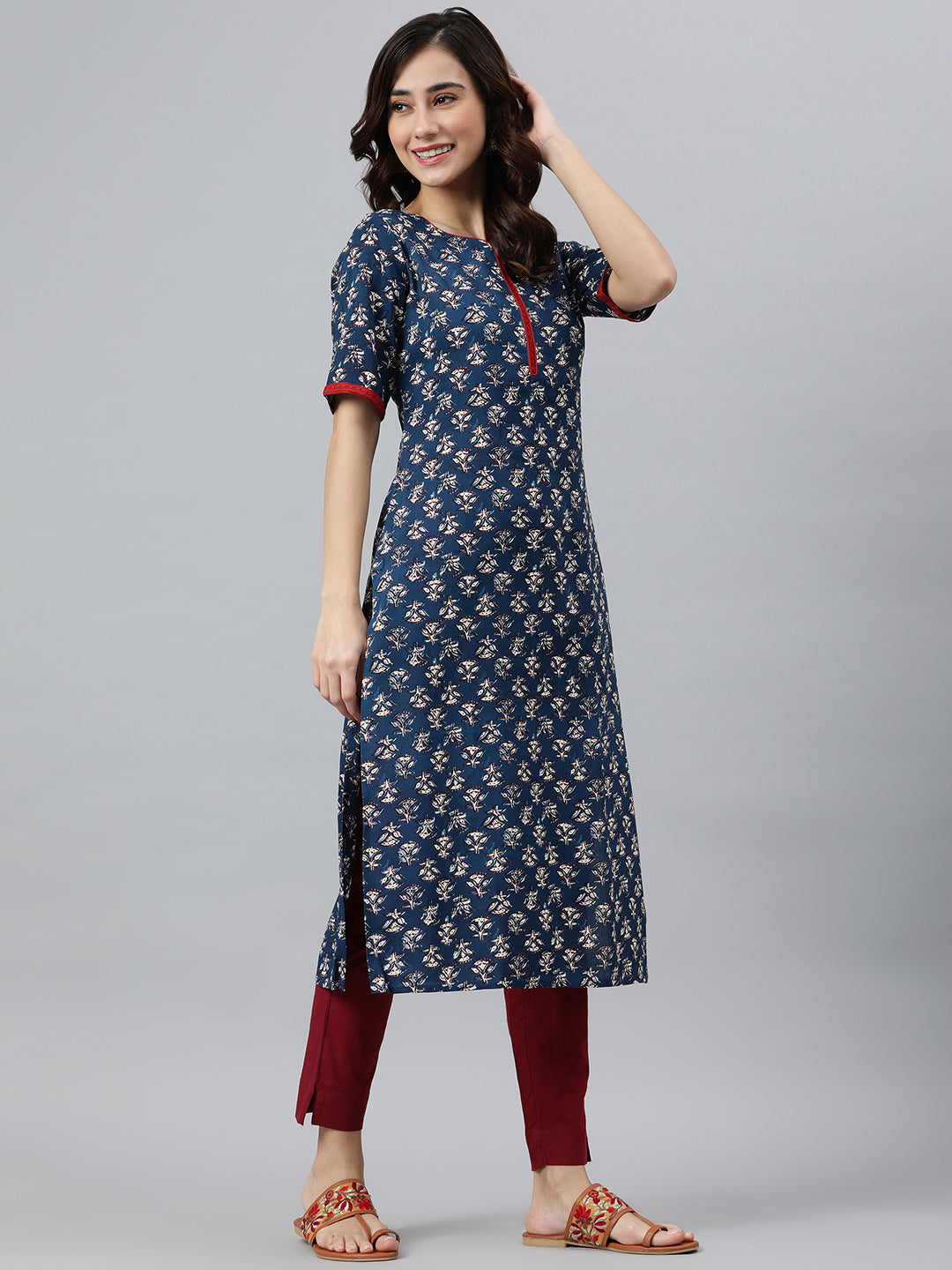 Janasya Women's Blue Rayon Floral Printed Casual Straight kurta