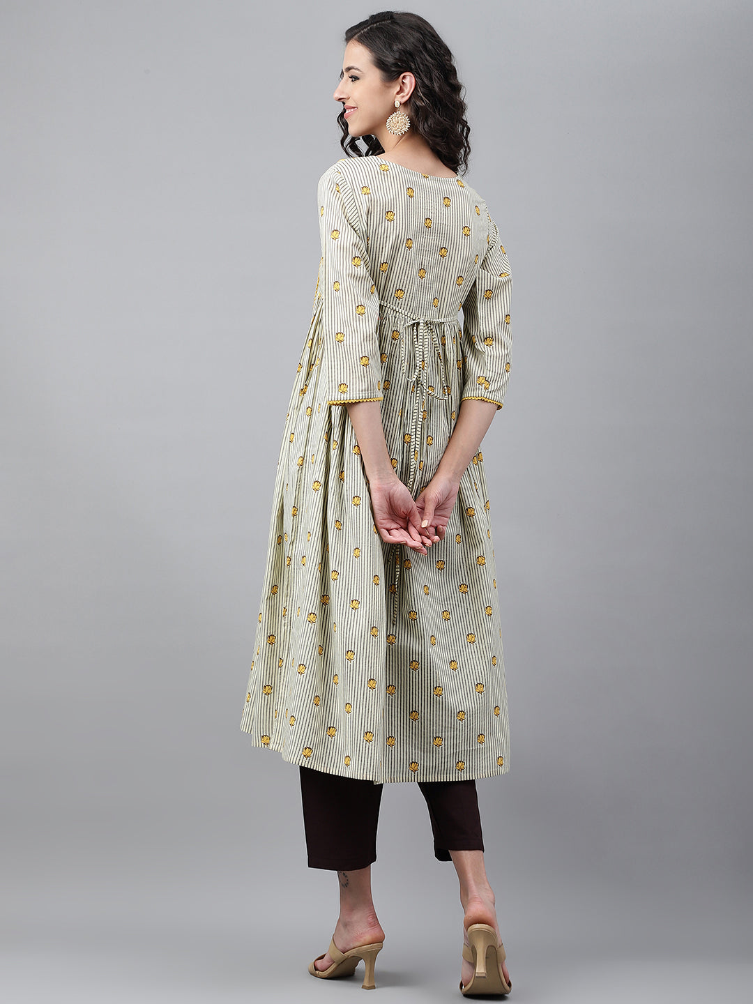 Janasya Women's Light Yellow Cotton Floral Printed Party Flared Kurta