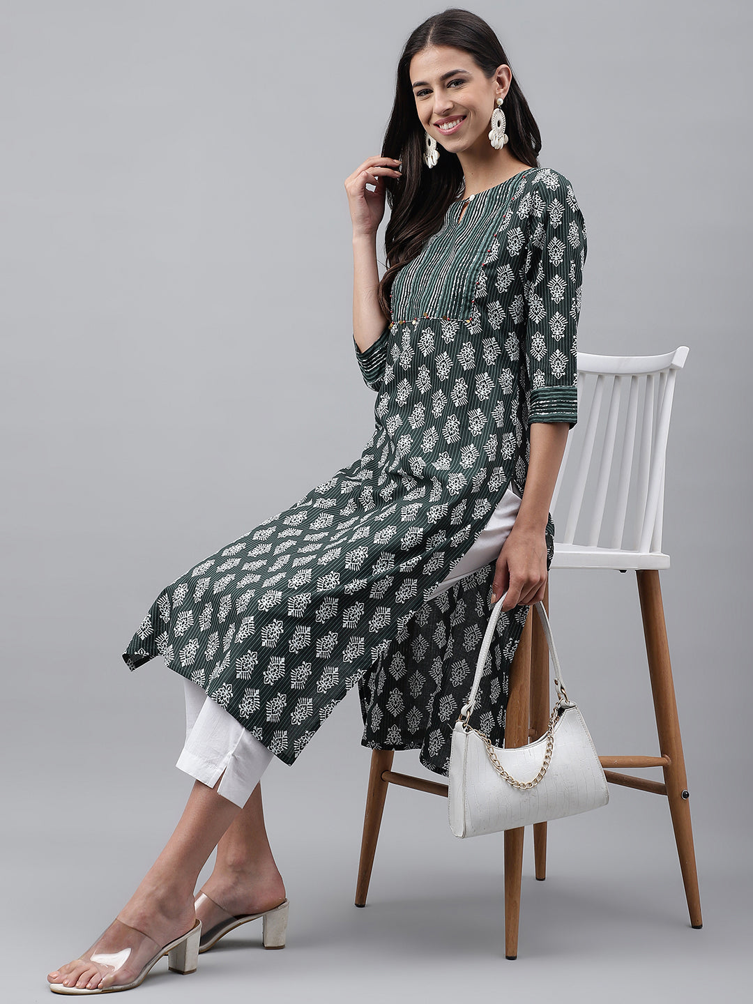 Janasya Women's Dark Green Cotton Ethnic Motifs Casual Straight Kurta