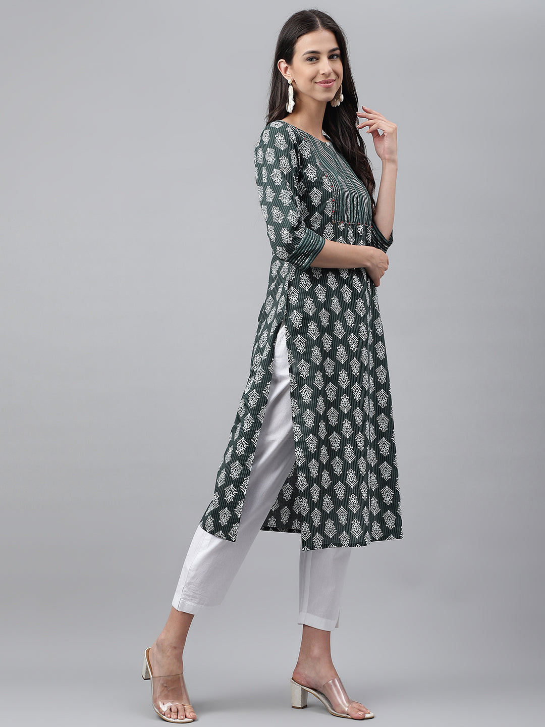 Janasya Women's Dark Green Cotton Ethnic Motifs Casual Straight Kurta