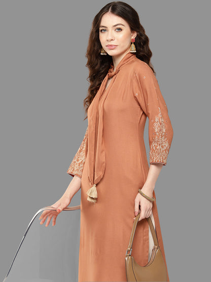 Janasya Peach Rayon Solid Straight Kurta