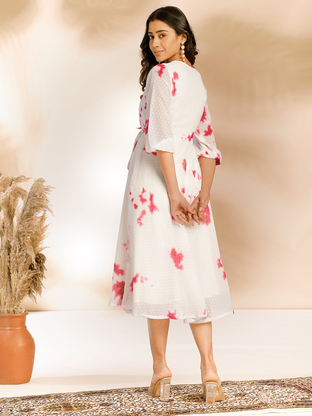 Janasya Off White Dobby Georgette Tie & Dye Fit & Flare Dress