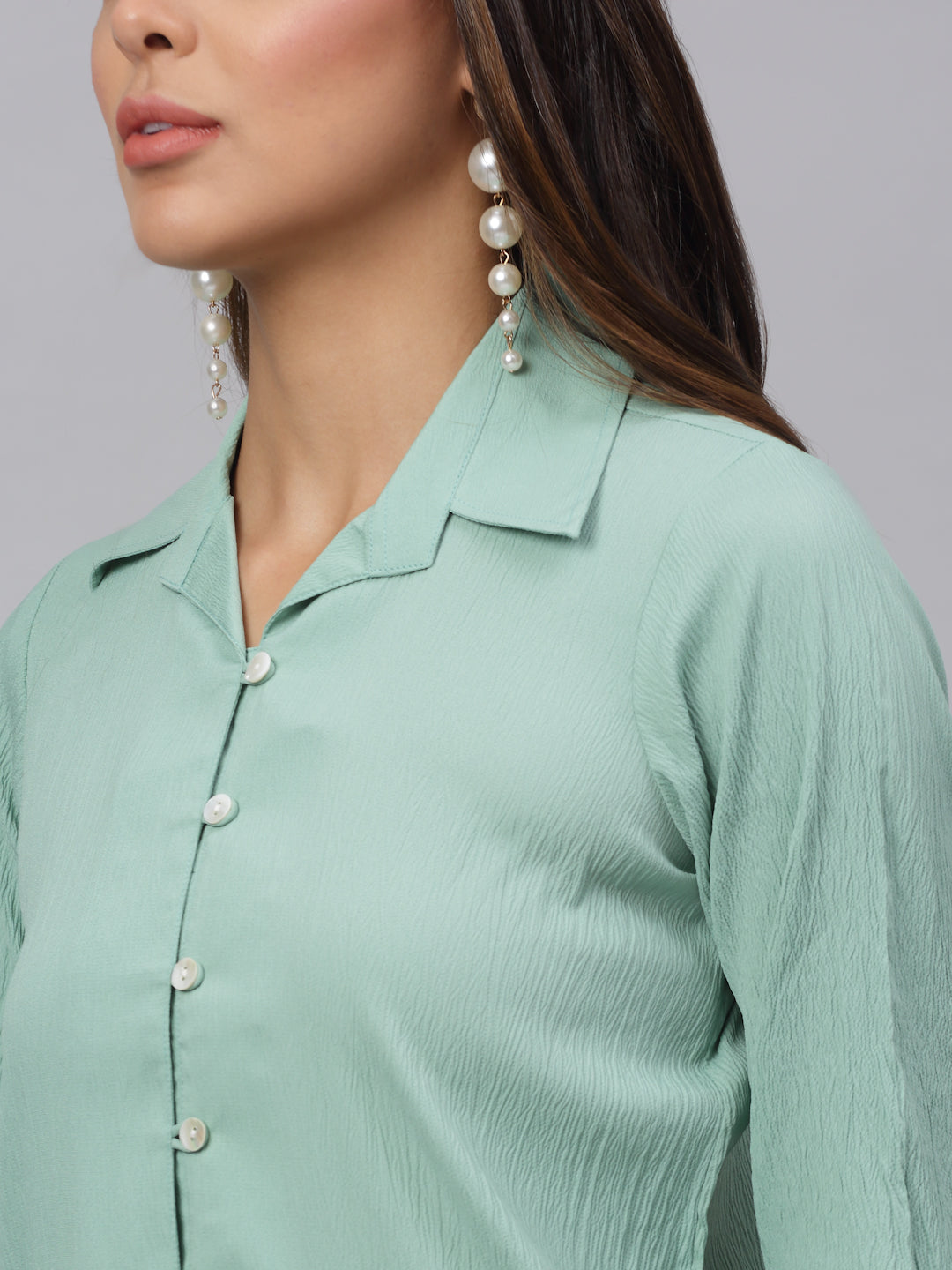 Jainish Women's Green Solid Shirt - Green