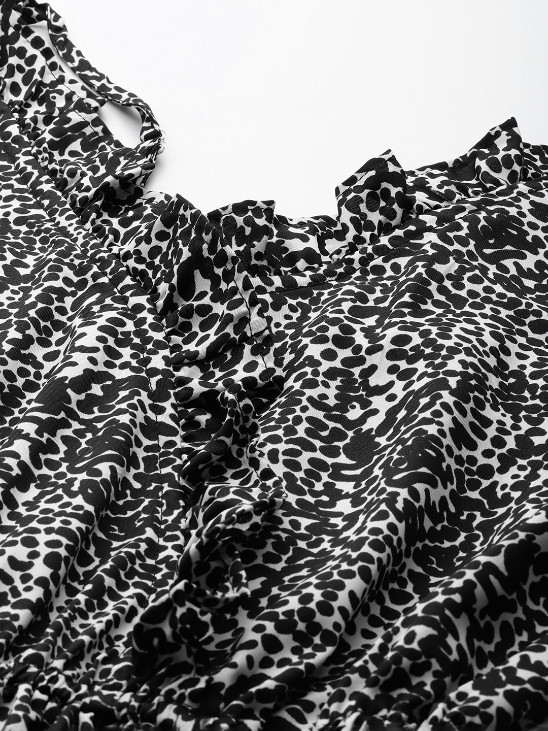 Jainish Women's Printed crop top with frills - Black