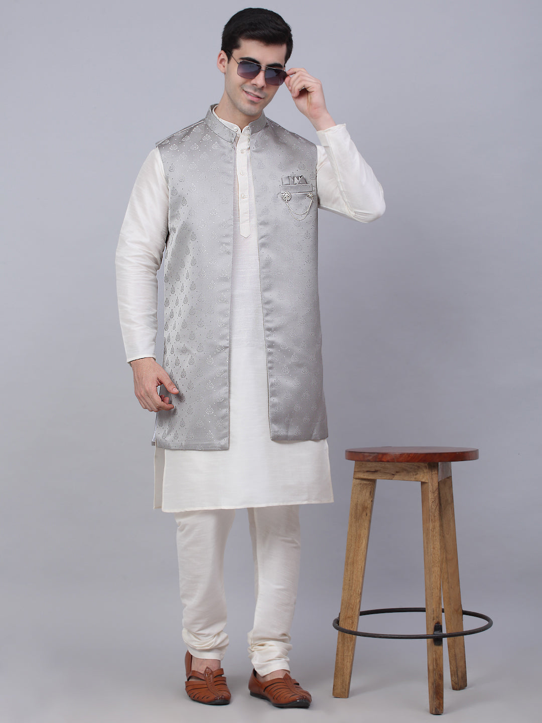 Jompers Men's Solid Kurta Pyjama With Shrug Jacket - Grey