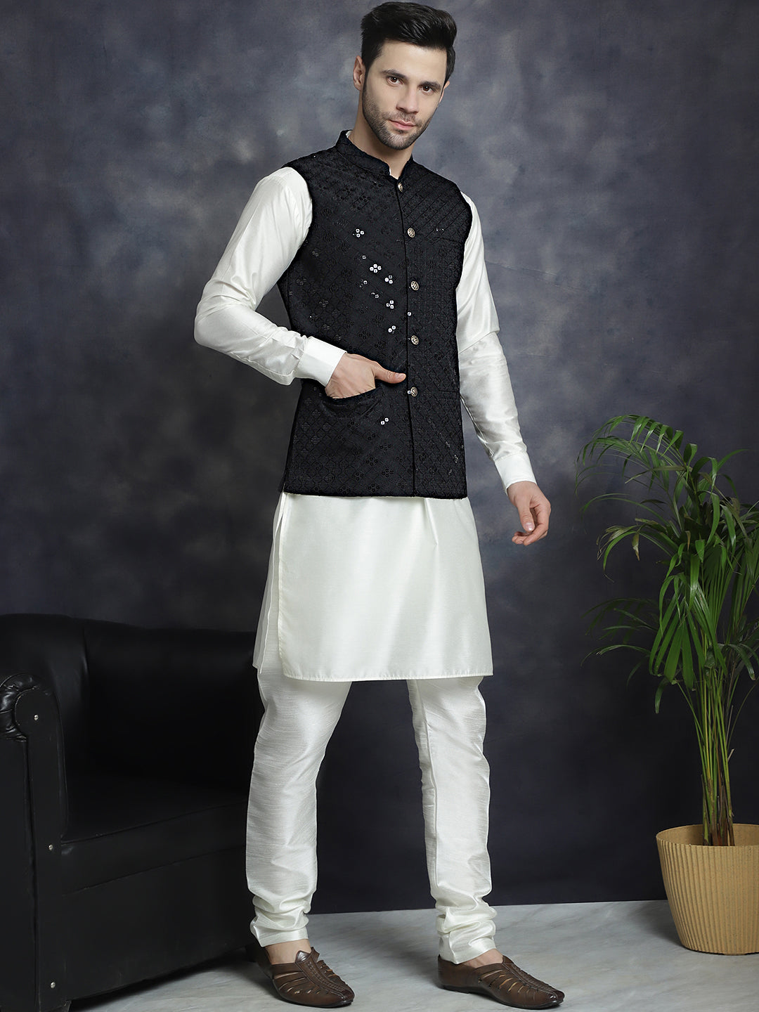 Jompers Men's Sequins and Embroidred Nehru Jacket With Solid Kurta Pyjama - Black