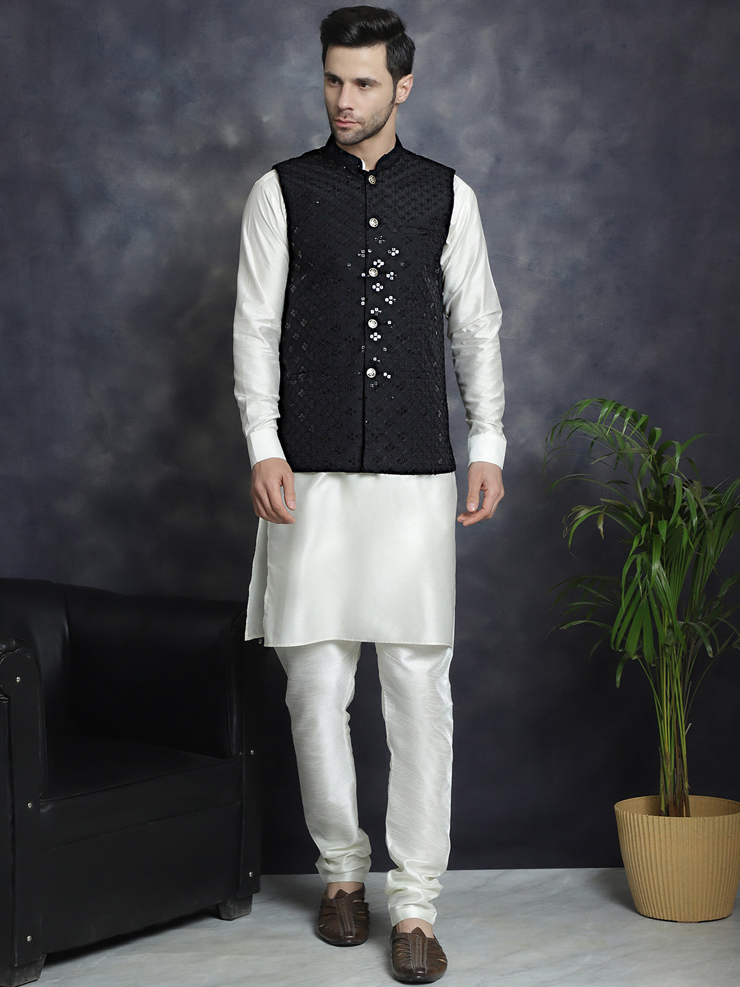 Jompers Men's Sequins and Embroidred Nehru Jacket With Solid Kurta Pyjama - Black