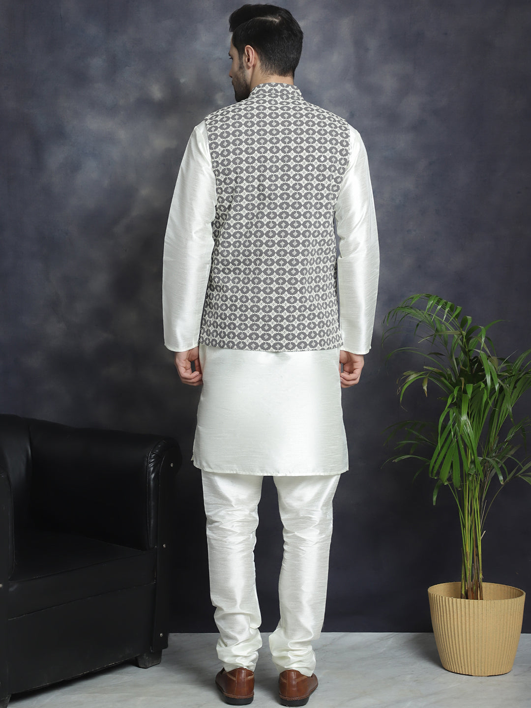 Jompers Men's Embroidred Nehru Jacket With Solid Kurta Pyjama - Grey
