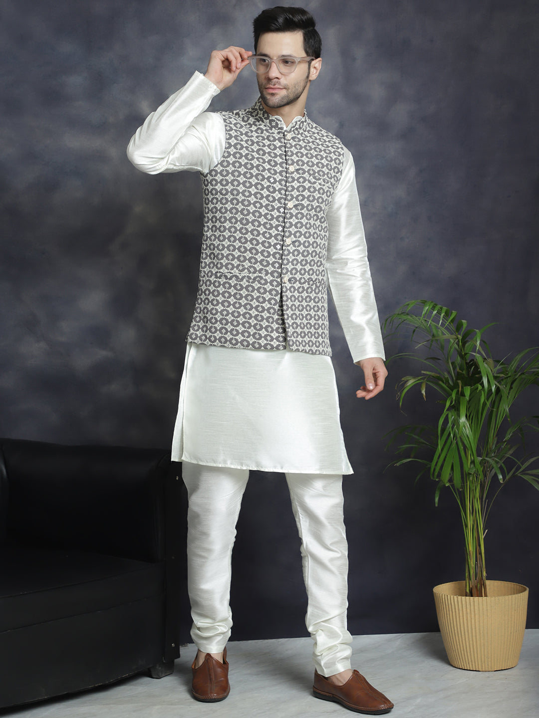 Jompers Men's Embroidred Nehru Jacket With Solid Kurta Pyjama - Grey