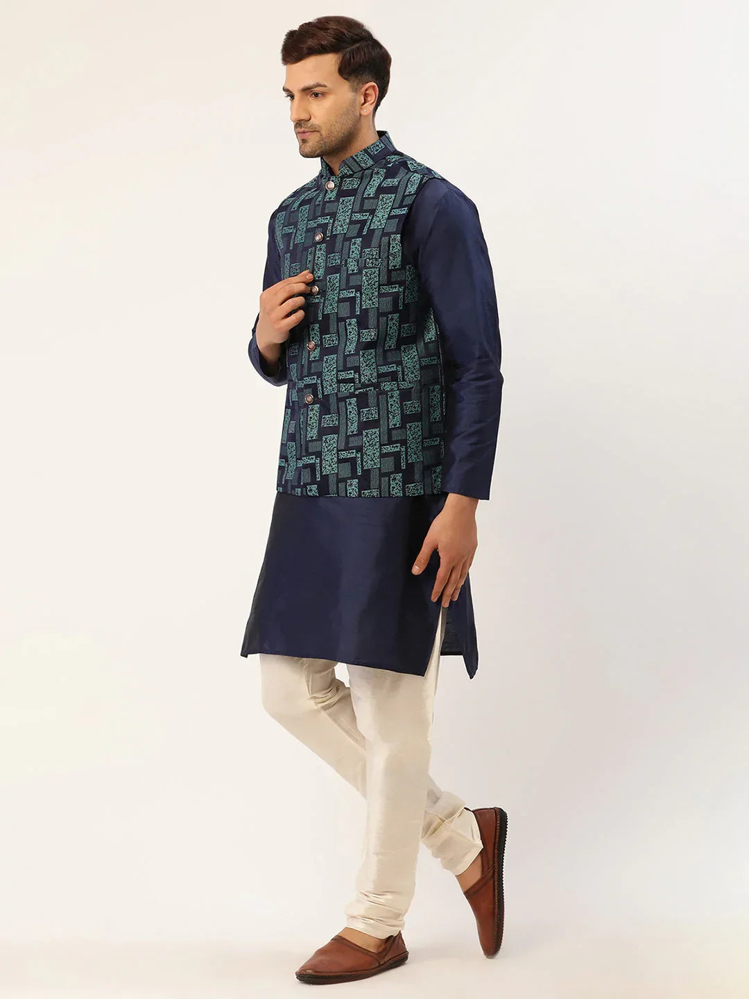 Jompers Men's Solid Kurta Pyjama With Blue Woven Design Nehru Jacket