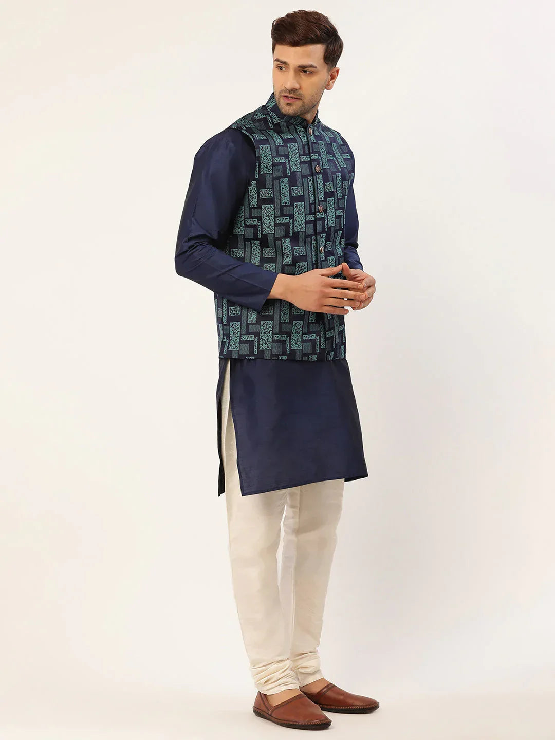 Jompers Men's Solid Kurta Pyjama With Blue Woven Design Nehru Jacket