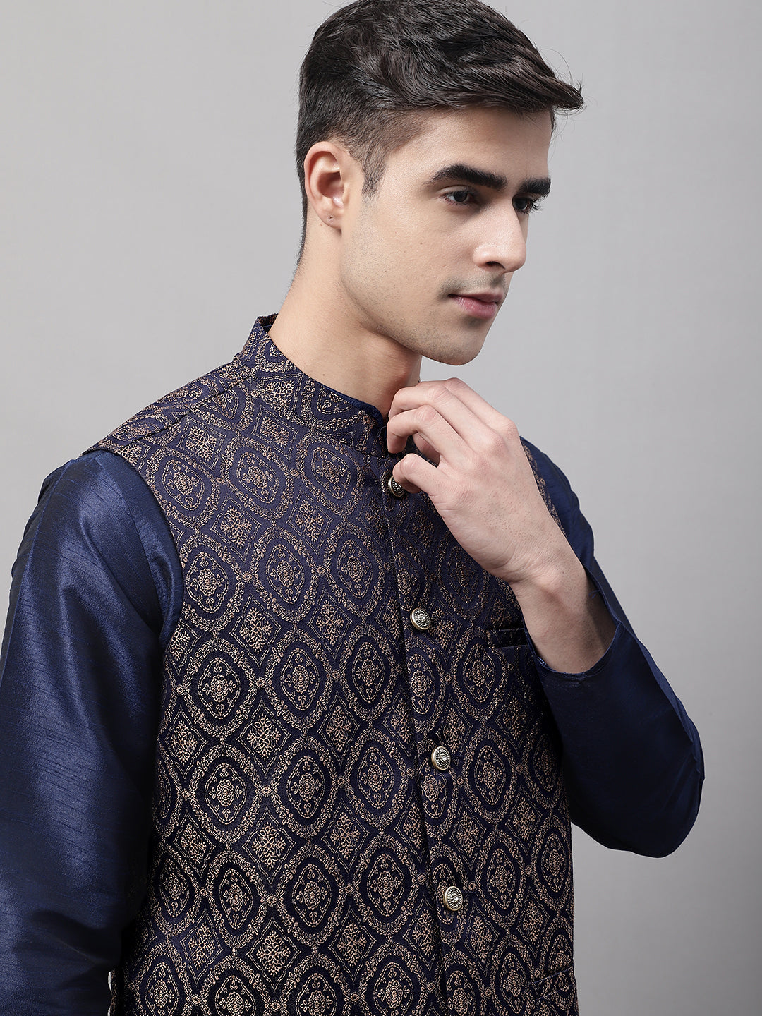 Jompers Men's Navy Blue Solid Kurta Pyjama with Brown Woven Design Nehru Jacket