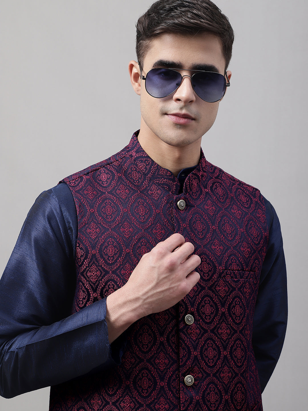 Jompers Men's Navy Blue Solid Kurta Pyjama with Maroon Woven Design Nehru Jacket
