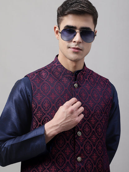 Jompers Men's Navy Blue Solid Kurta Pyjama with Maroon Woven Design Nehru Jacket