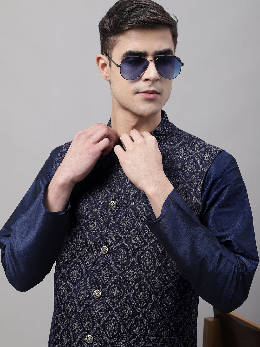 Jompers Men's Navy Blue Solid Kurta Pyjama with Silver Woven Design Nehru Jacket