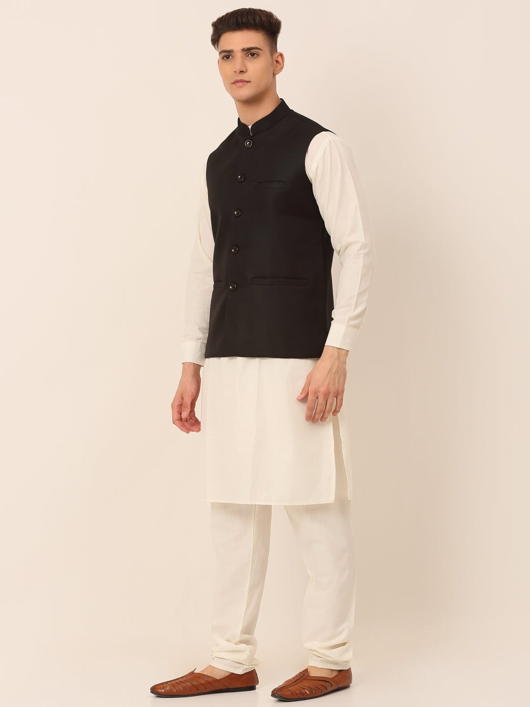 Jompers Men's Solid Kurta Pyjama With Nehru Jacket - Black
