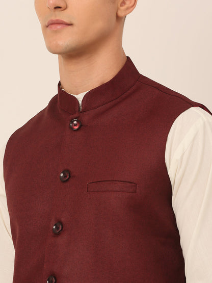 Jompers Men's Solid Kurta Pyjama With Nehru Jacket - Maroon