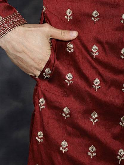 Jompers Men's Maroon Chikankari Embroidered Kurta With Pyjama