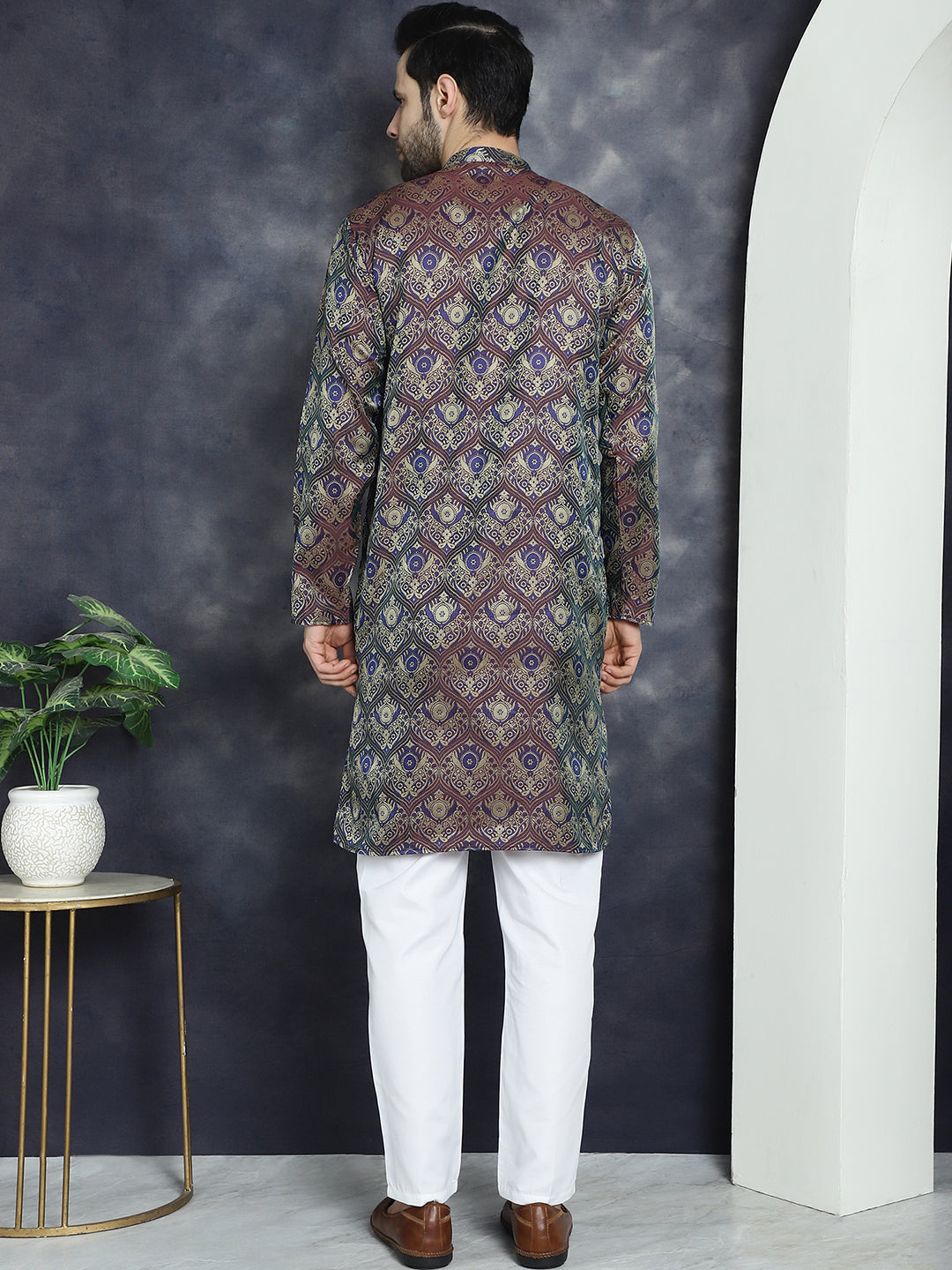 Jompers Men's Purple Silk Blend Straight Kurta Pyjama Set